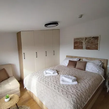 דירה Alibikopaoniksky32 קופאוניק