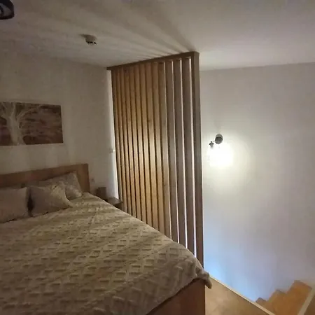 Apartmán Alibikopaoniksky32 *